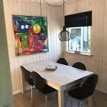 Family With Water Park Access 度假居