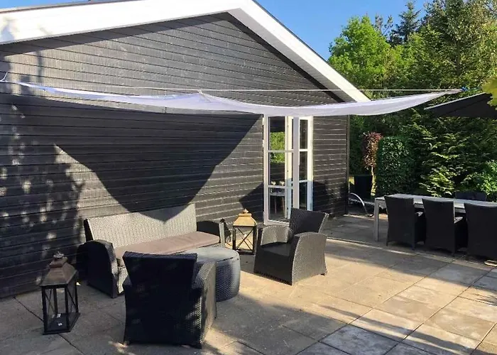 Family With Water Park Access Ferienhaus *